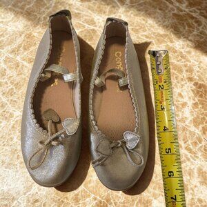 ✨ Toddler Gold Ballet Flats – Bow Detail Dress Shoes